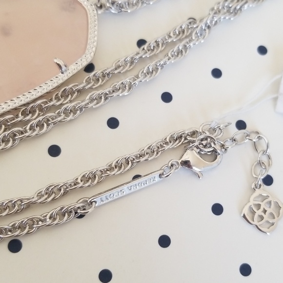 Kendra Scott Rae necklace in Rose Quartz - Picture 3 of 4